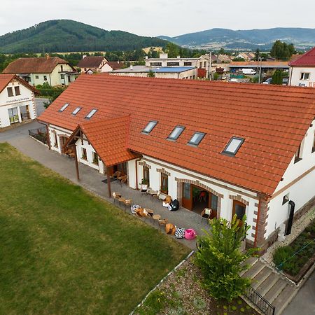 Rezort Masarykov Dvor Pstrusa Buitenkant foto